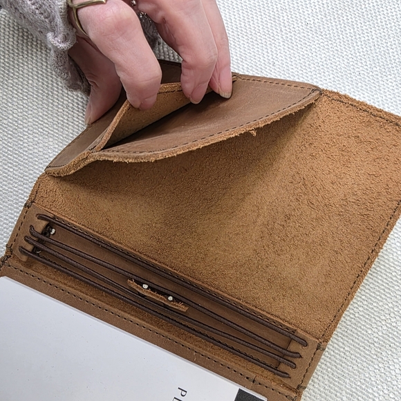 Planner Perfect Leather Traveler’s Notebook – Classic Brown - Picture 5 of 13